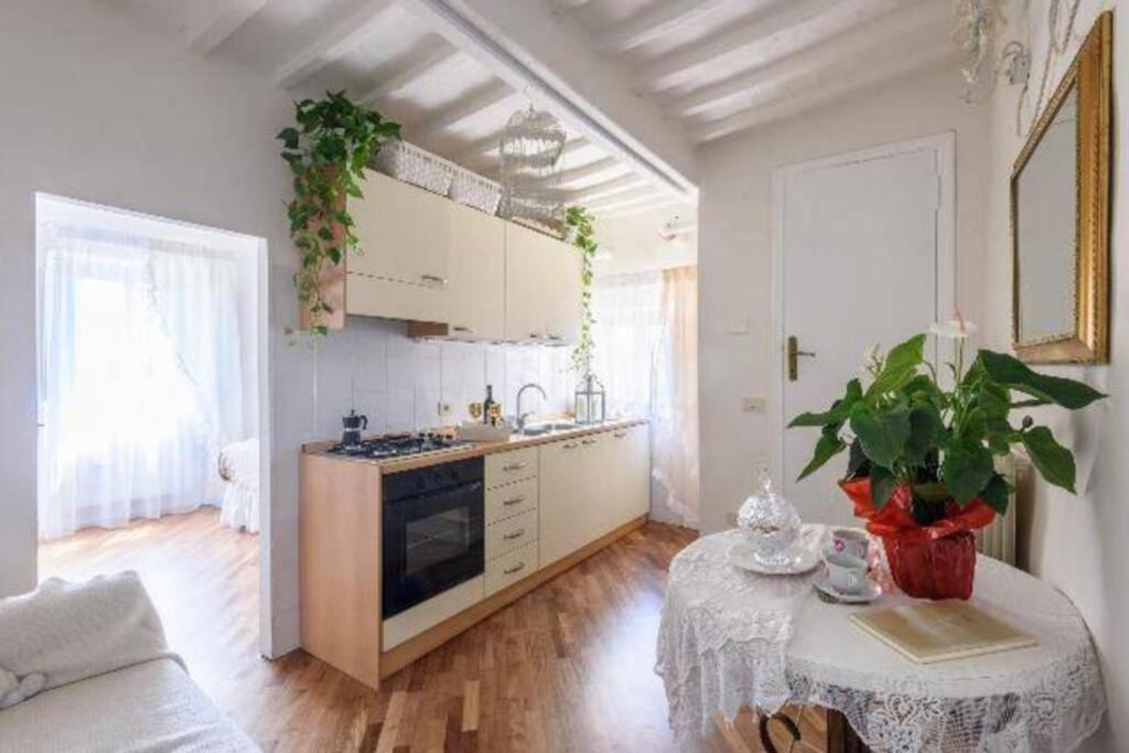 Appartamento Incantevole Nel Centro Di Αρέτσο Εξωτερικό φωτογραφία